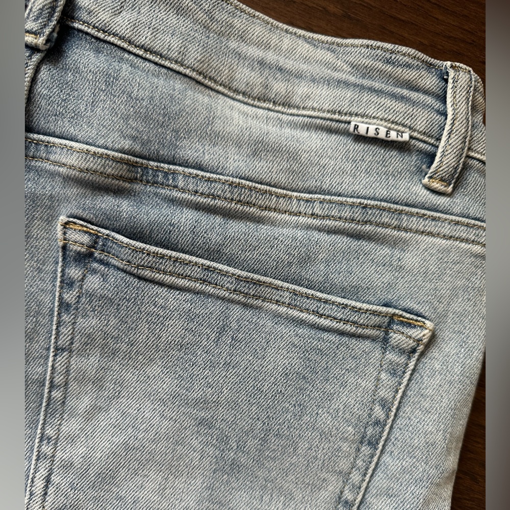 RISEN distressed denim shorts - Picture 5 of 5
